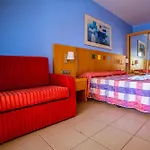 Hotel Chatur Costa Caleta 3*