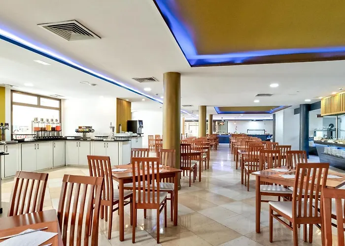 Hotel Chatur Costa Caleta 3*