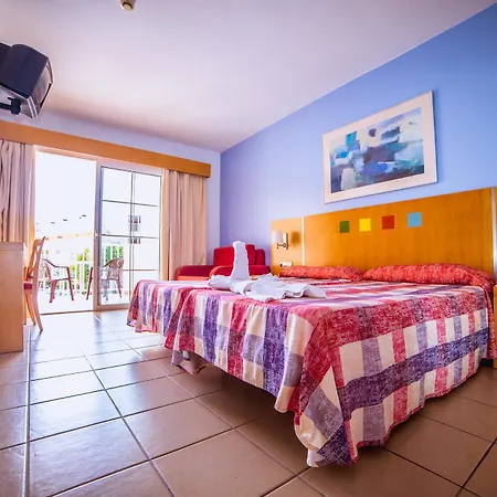 מלון Chatur Costa Caleta 3*