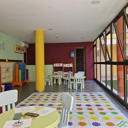 Chatur Costa Caleta 3* カレタ・デ・フステ