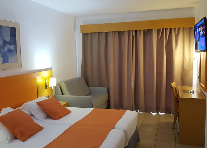 Chatur Costa Caleta 3*